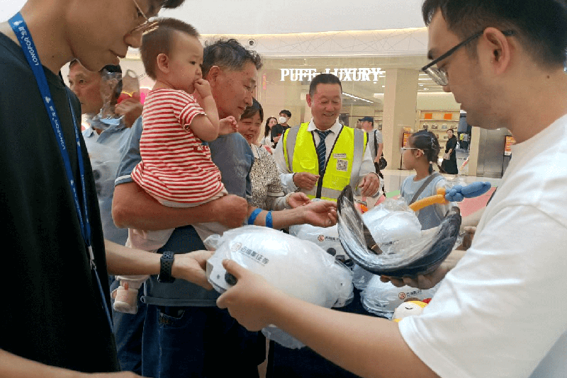 江苏百瑞赢 天街送“盔”行：让骑行更安全，让城市更美好